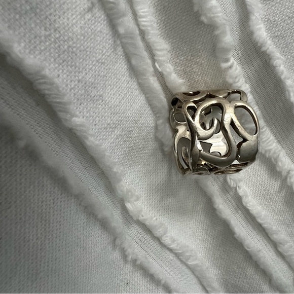 Steeling Silver Openwork band Ring - Picture 2 of 3